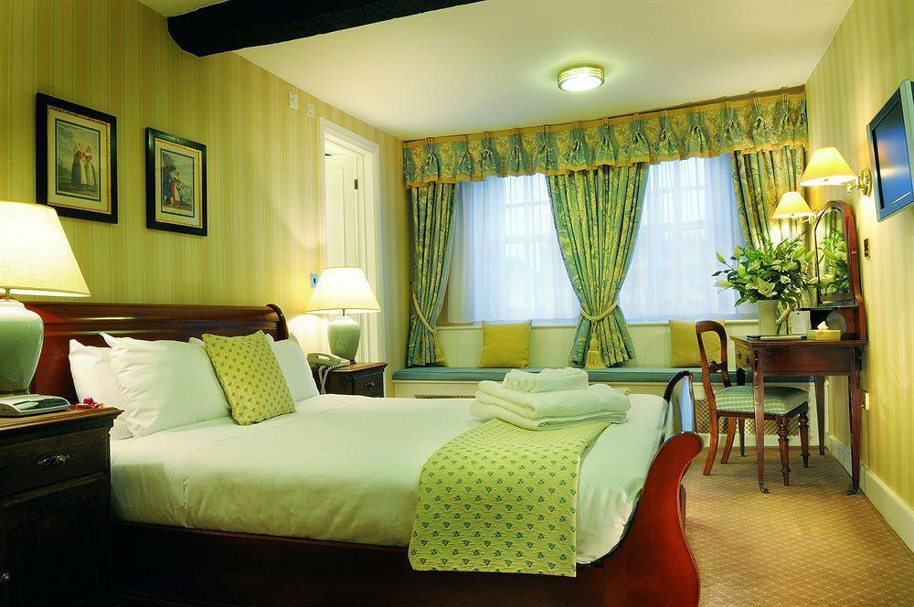 The Bear Hotel Девизес Стая снимка