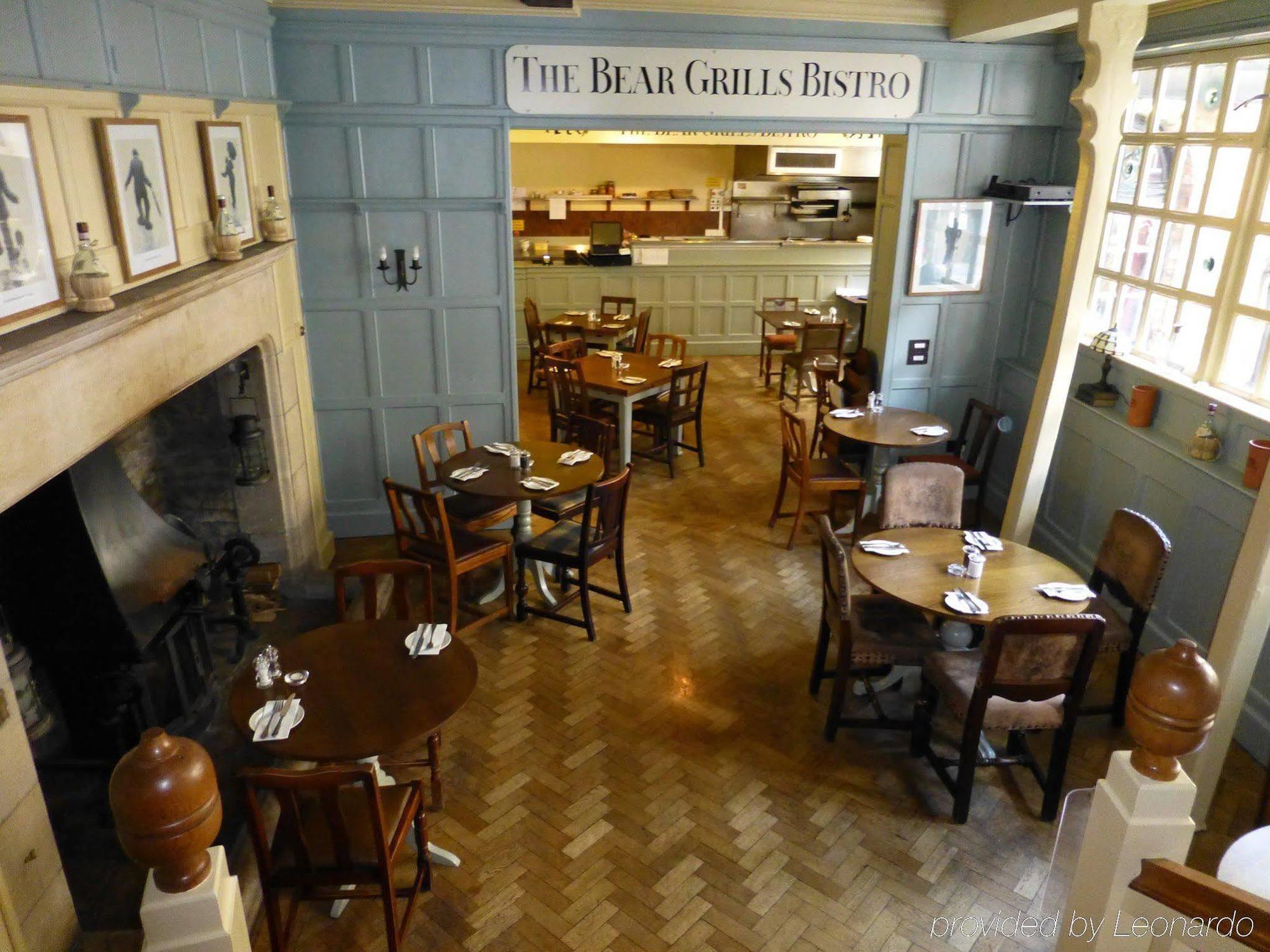 The Bear Hotel Девизес Екстериор снимка